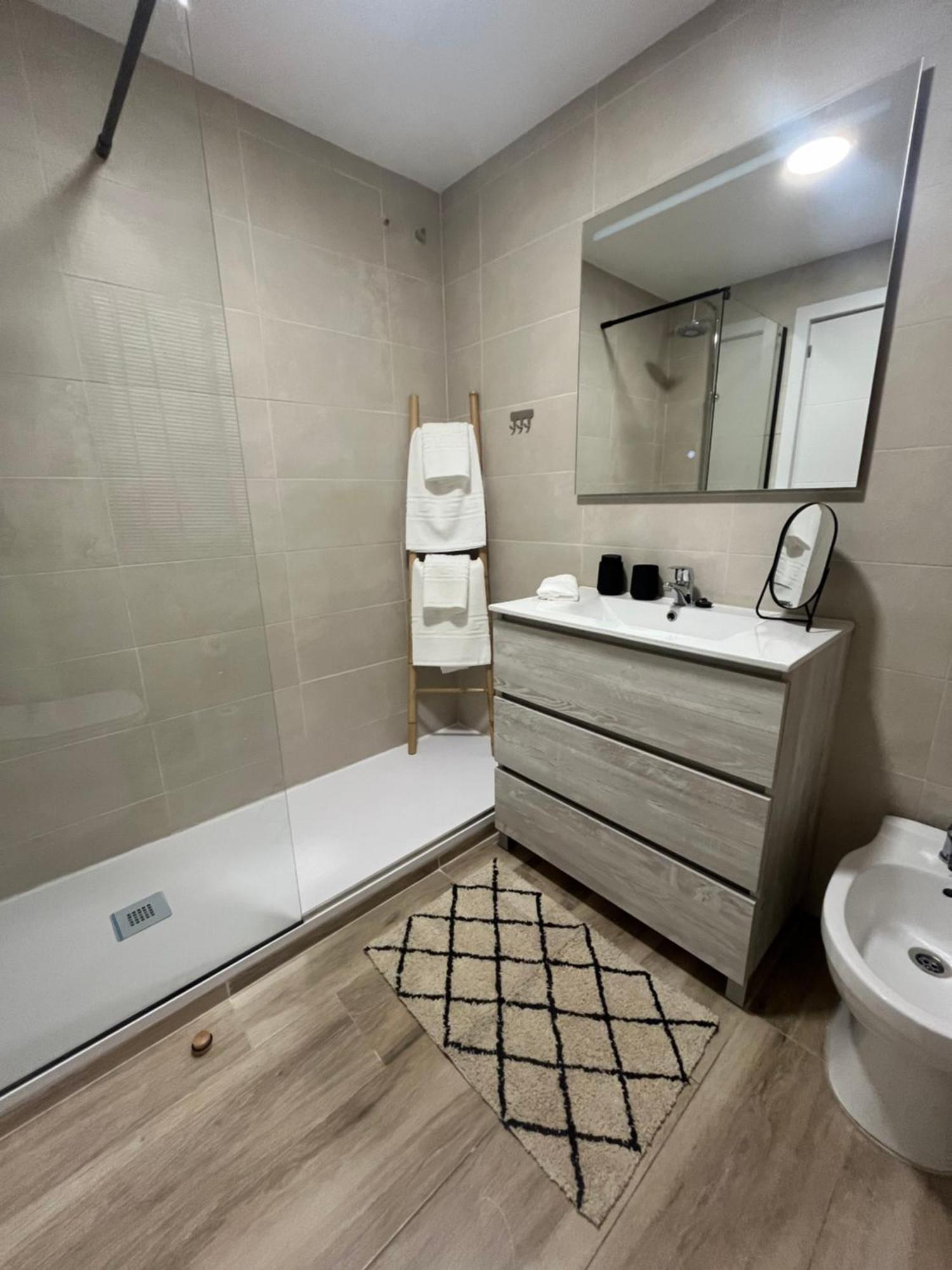 Love Rent4 Malaga Huelin 외부 사진