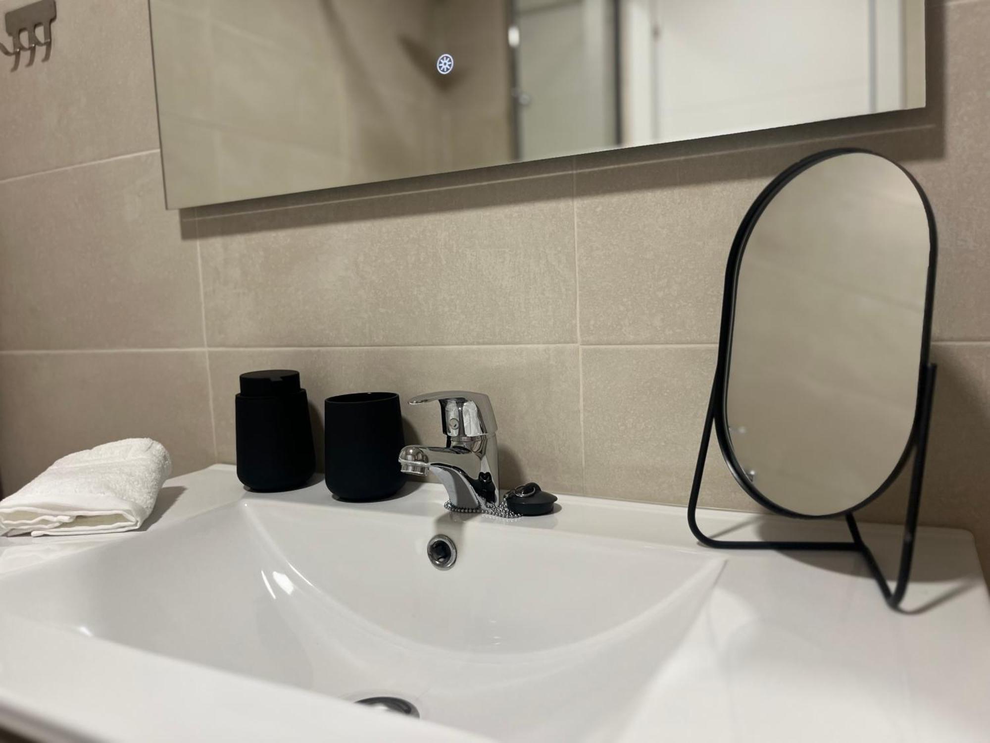 Love Rent4 Malaga Huelin 외부 사진